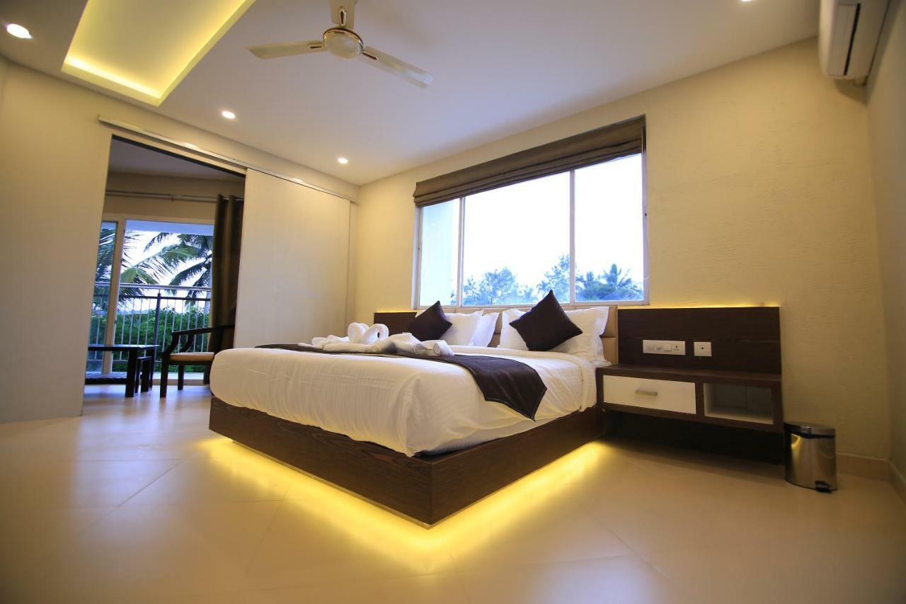 Hotel Le Sapphire สุลต่านบาเทรี ภายนอก รูปภาพ